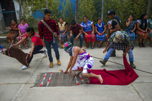 APTOPIX Virus Outbreak Guatemala Holy Week